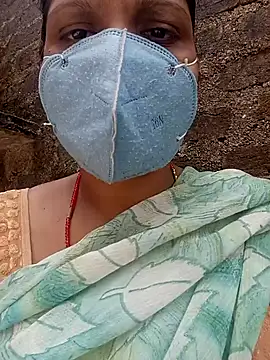 Snapshot of Lattika-Bhabhi chatting on September 22, 7:10 am Lattika-Bhabhi online show from September 22, 7:10 am