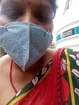 Snapshot of Lattika-Bhabhi chatting on October 8, 7:06 am Lattika-Bhabhi online show from October 8, 7:06 am