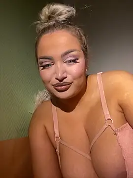 EmiliaPetrova online show from March 6, 8:27 pm