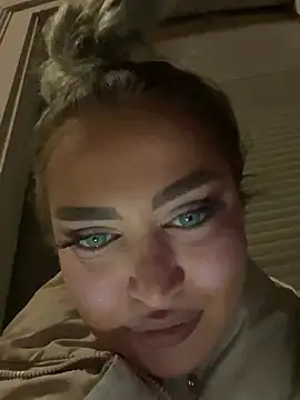 EmiliaPetrova online show from March 6, 11:42 pm