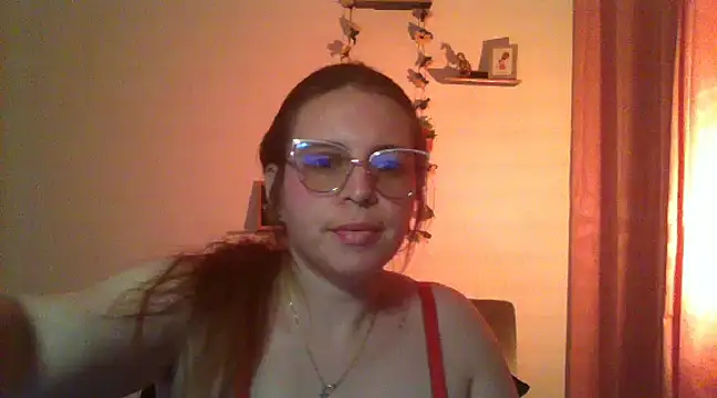 Snapshot of lorenitabella chatting on February 15, 11:25 pm lorenitabella online show from February 15, 11:25 pm