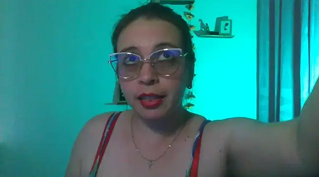 Snapshot of lorenitabella chatting on February 18, 9:20 pm lorenitabella online show from February 18, 9:20 pm