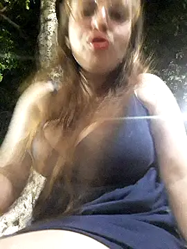 Snapshot of lorenitabella chatting on February 28, 2:09 am lorenitabella online show from February 28, 2:09 am