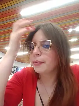 lorenitabella online show from May 28, 9:23 pm