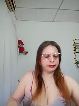 lorenitabella online show from June 6, 8:52 am