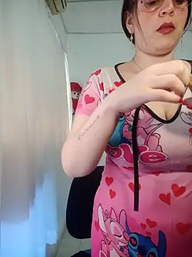 lorenitabella online show from June 8, 9:04 pm