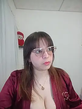 lorenitabella online show from July 21, 9:55 am