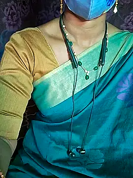 XBHUUME online show from January 1, 4:29 pm