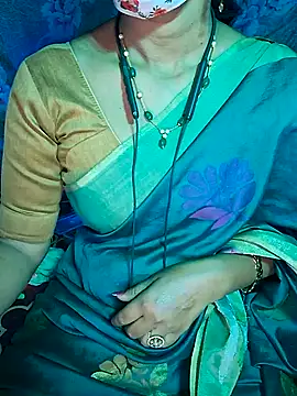 XBHUUME online show from January 8, 4:44 pm