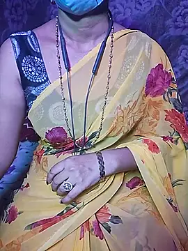 XBHUUME online show from October 10, 4:39 pm