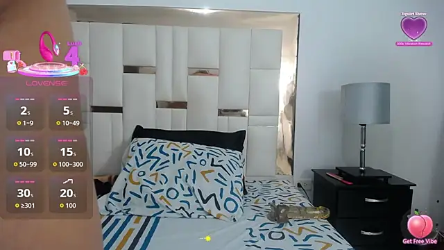 ambercordoba online show from December 19, 11:01 pm