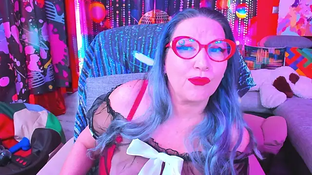 mature lisa naughty online show from March 7, 2:56 pm