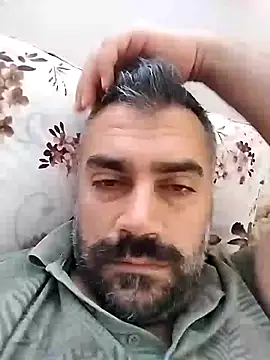 Snapshot of kevgir08 chatting on July 12, 11:23 am kevgir08 online show from July 12, 11:23 am