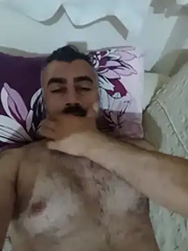 Snapshot of kevgir08 chatting on July 13, 10:12 pm kevgir08 online show from July 13, 10:12 pm