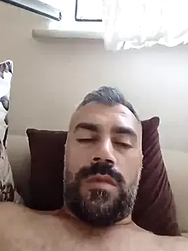 Snapshot of kevgir08 chatting on July 22, 1:14 pm kevgir08 online show from July 22, 1:14 pm