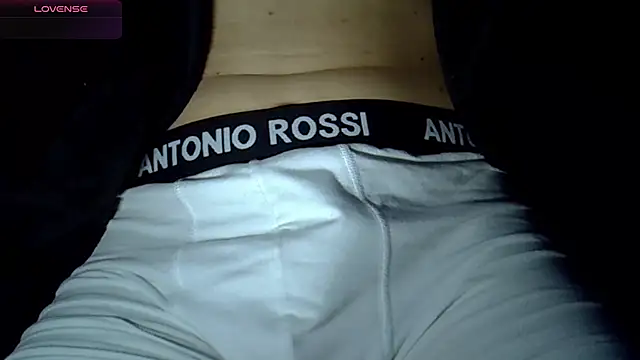 Snapshot of VirtualPear chatting on October 11, 9:19 am VirtualPear online show from October 11, 9:19 am