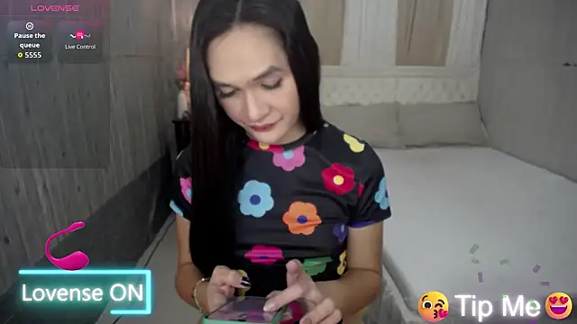 xAsianSweetHeart online show from September 12, 11:37 pm