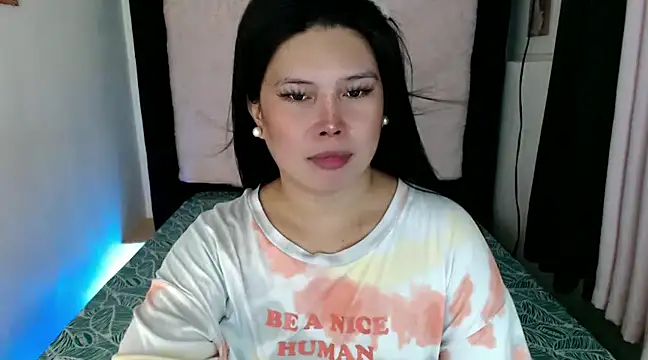 Snapshot of Angelic_Fuckerxxx chatting on December 29, 12:23 pm Angelic Fuckerxxx online show from December 29, 12:23 pm