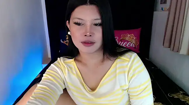 Snapshot of Angelic_Fuckerxxx chatting on March 10, 1:12 am Angelic Fuckerxxx online show from March 10, 1:12 am