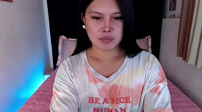 Snapshot of Angelic_Fuckerxxx chatting on March 17, 8:40 am Angelic Fuckerxxx online show from March 17, 8:40 am