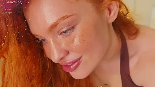 Born to Loveee online show from April 1, 10:27 am