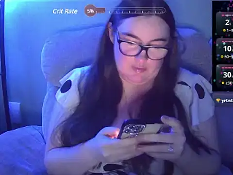 Rebecca Summer online show from December 3, 6:04 am