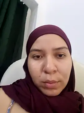 MatchedEyebrow online show from February 19, 2:44 pm