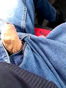 feet toes online show from March 11, 1:23 pm