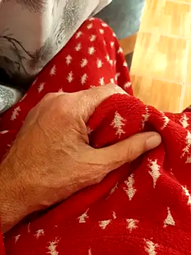 feet toes online show from April 27, 4:54 am