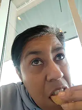 Molly newman6 online show from February 5, 11:59 am