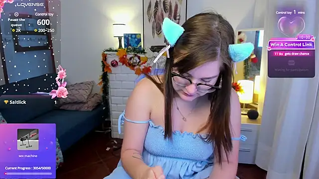 HunnyyLove online show from December 6, 3:44 pm