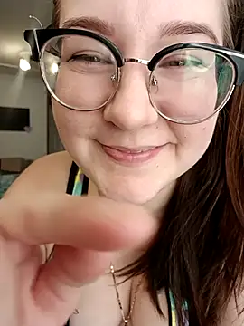 HunnyyLove online show from February 24, 8:58 pm