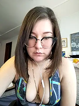 HunnyyLove online show from March 10, 4:46 pm