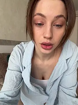 Camilla Railian online show from April 19, 9:30 am