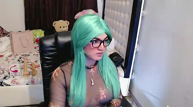 Snapshot of Goddess_Sarah chatting on December 30, 9:59 am Goddess Sarah online show from December 30, 9:59 am