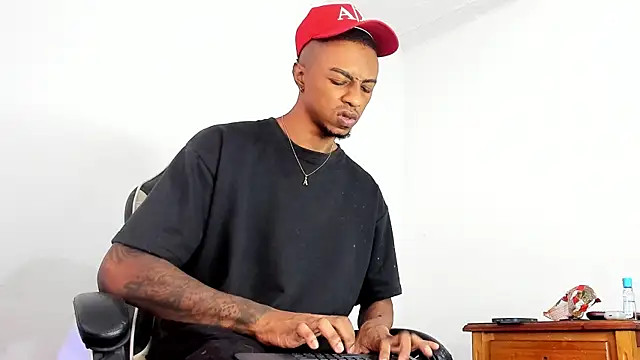 YeremiBrowm online show from February 24, 8:36 pm