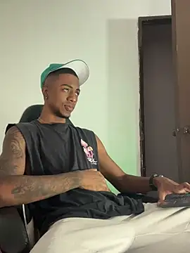 YeremiBrowm online show from March 10, 8:34 pm