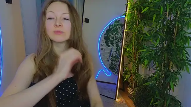 freya nilsson online show from December 20, 7:17 pm