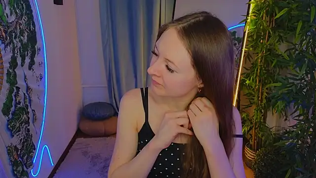 freya nilsson online show from December 22, 4:06 pm