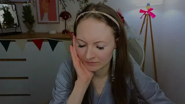 freya nilsson online show from December 30, 12:42 pm