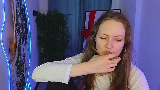 freya nilsson online show from February 9, 12:30 pm