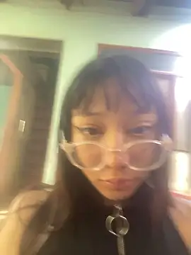 Karmakuro online show from January 10, 9:05 pm