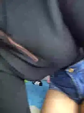 Snapshot of amycute_ chatting on January 15, 12:30 am amycute online show from January 15, 12:30 am