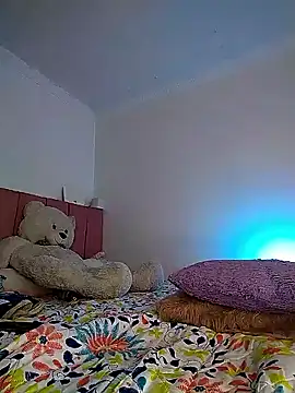 Snapshot of amycute_ chatting on September 16, 3:02 pm amycute online show from September 16, 3:02 pm