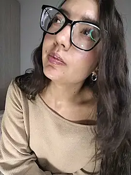 amycute  online show from June 12, 9:46 pm