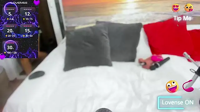 Snapshot of wildangeloflove chatting on December 3, 11:01 am wildangeloflove online show from December 3, 11:01 am