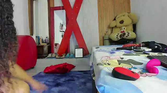 Lunastar02 online show from April 20, 7:37 pm