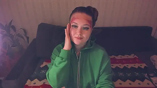 Jessica Rubatte online show from December 25, 1:30 pm