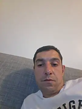 Snapshot of SebSexy14 chatting on August 6, 9:49 pm SebSexy14 online show from August 6, 9:49 pm