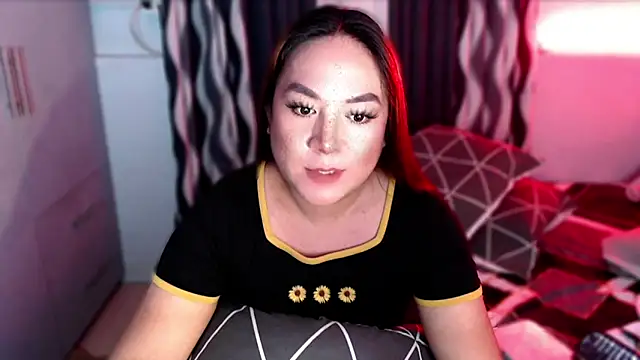 Snapshot of xSUCKTHYWOMANx chatting on December 17, 8:21 pm xSUCKTHYWOMANx online show from December 17, 8:21 pm